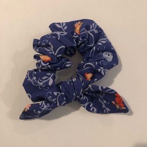 Small shop Disney Scrunchie